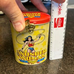 Wonder Woman Piggy Bank. Tin c/w 2 keys and lock.